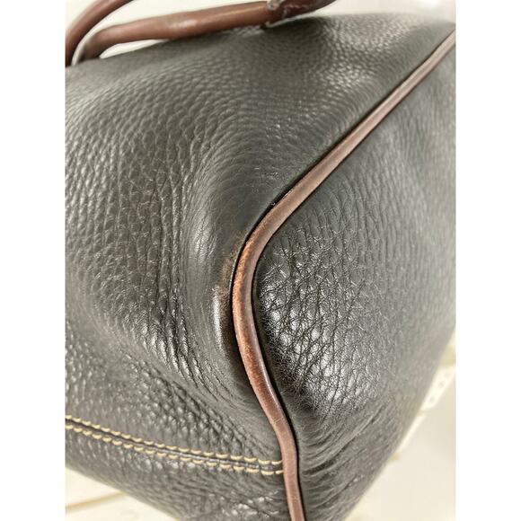 DOONEY & BOURKE LARGE BLACK LEATHER DRAWSTRING SHOULDER BAG - Picture 8 of 16